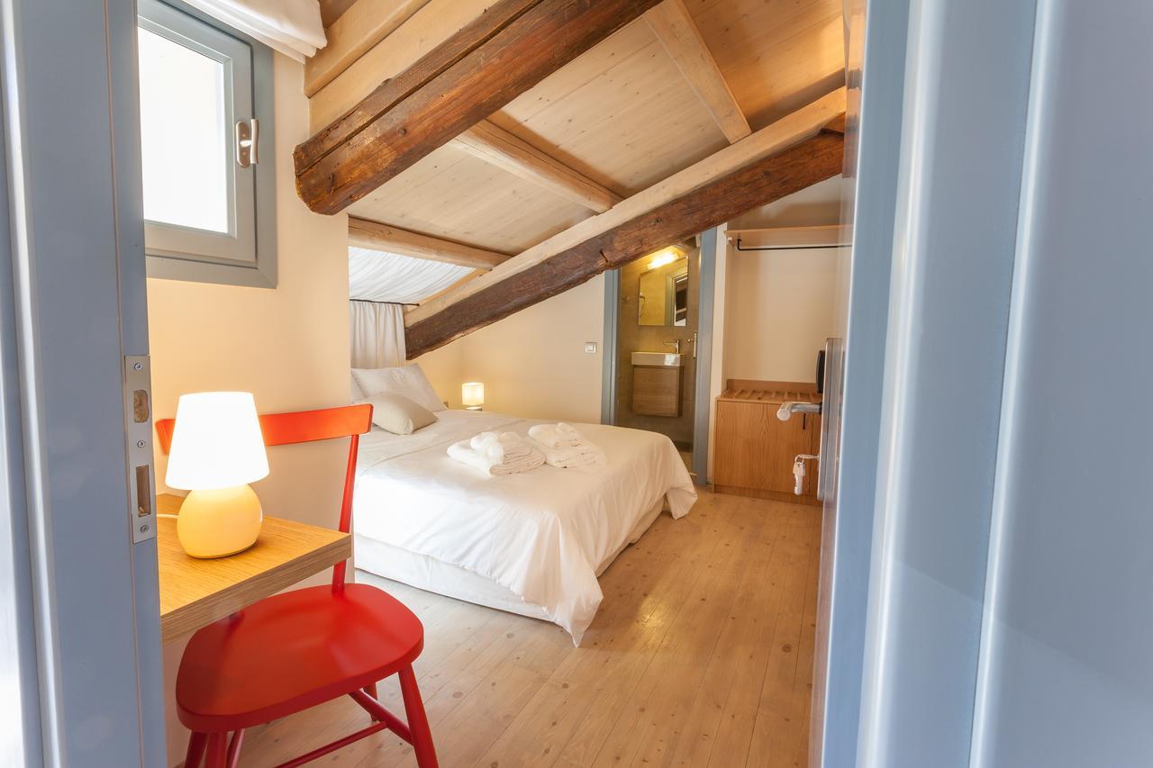 Nafplion 1841 Hotel Room photo